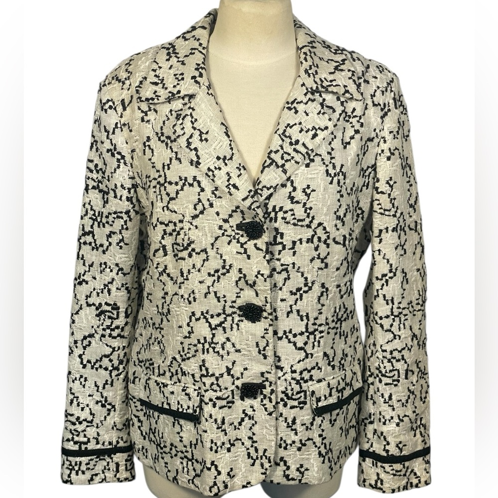 Chico’s Black White Geometric Pattern Linen Button Front Blazer Jacket Sz 2 L